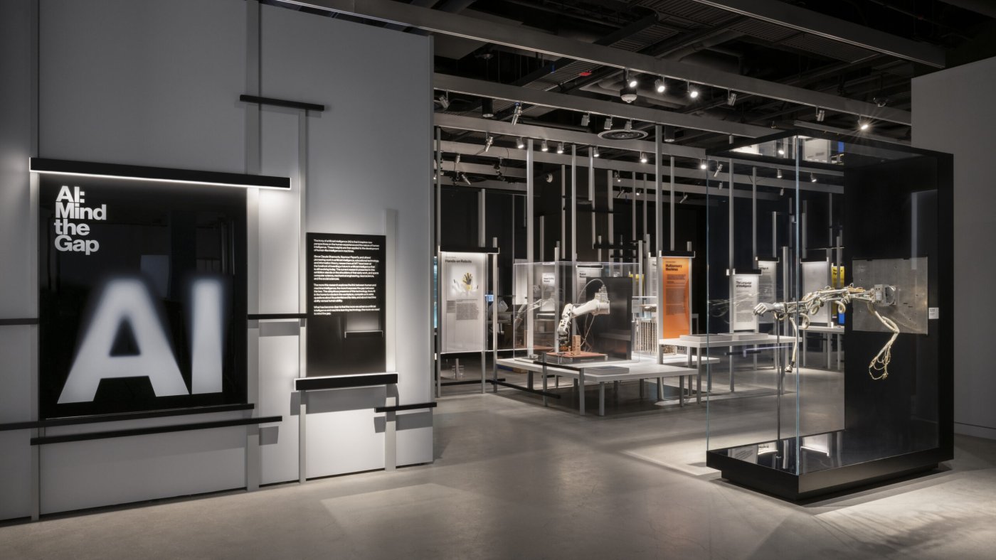 От витрины к диалогу: как MIT Museum превратил ИИ из рассказчика в собеседника